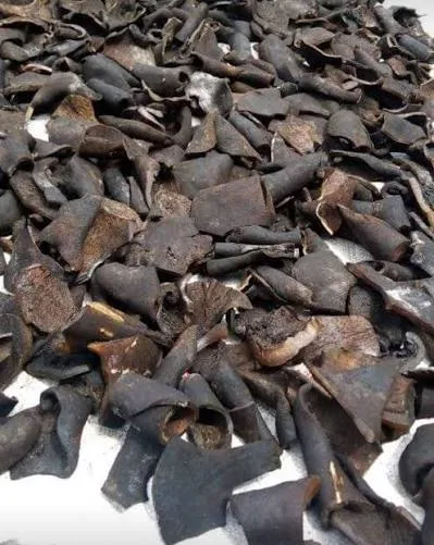 Black ponmo